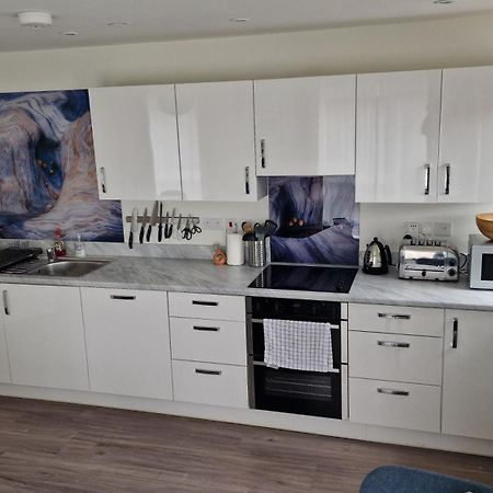 Number 15 Luxurious Two Bedroom Apartment 엑스머스 외부 사진