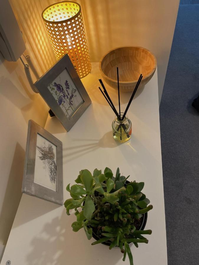 Number 15 Luxurious Two Bedroom Apartment 엑스머스 외부 사진
